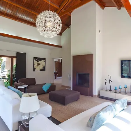 Private Pool And Jacuzzi By Galantevasques Вилла *
