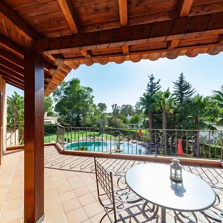 Villa Private Pool And Jacuzzi By Galantevasques *